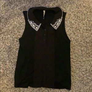Black collared top